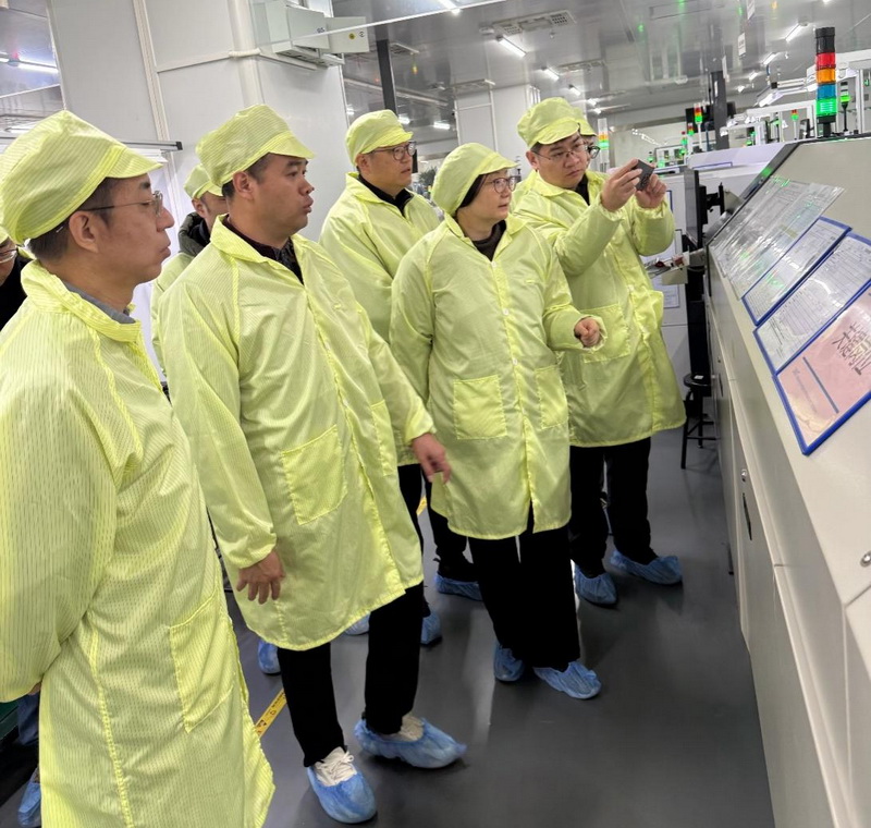 東航資產(chǎn)領導蒞臨合眾思壯考察交流 深化技術轉(zhuǎn)讓合作共謀發(fā)展新篇